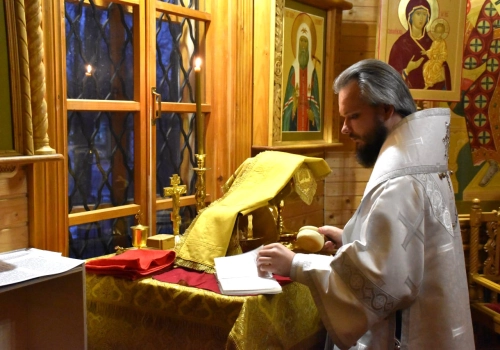 Епископ Вяземский и Гагаринский Алексий совершил богослужение в Никольском храме Пгт. Холм-Жирковский