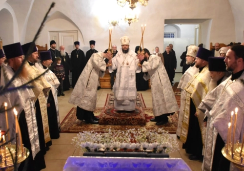 Епископ Вяземский и Гагаринский Алексий совершил Великую вечерню в Иоанно-Предтеченском женском монастыре г. Вязьмы