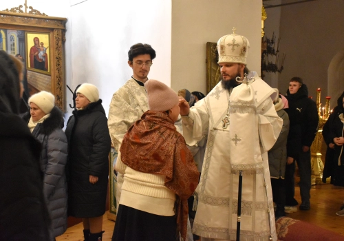 Епископ Вяземский и Гагаринский Алексий возглавил Всенощное бдение в Свято-Троицком соборе г. Вязьмы