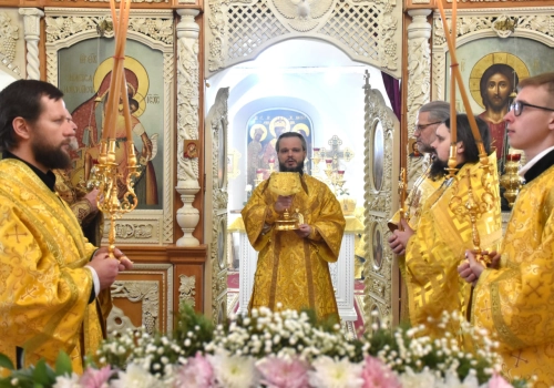 Владыка Алексий возглавил богослужение в день памяти новомучеников в Преображенском храме г. Вязьмы