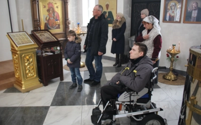 Литургия архиерейским чином в Лазареву субботу в поселке Горный