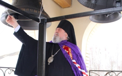 Литургия архиерейским чином в Лазареву субботу в поселке Горный