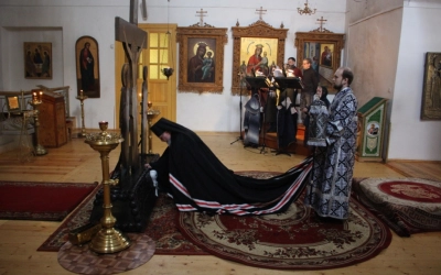 Утреня с чтением 12-ти Евангелий Страстей Христовых