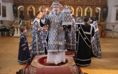 Утреня с чтением 12-ти Евангелий Страстей Христовых