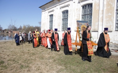 Архиерейское служение в Светлый Пяток