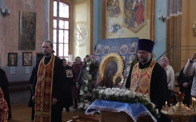 Архиерейское служение в Светлый Пяток