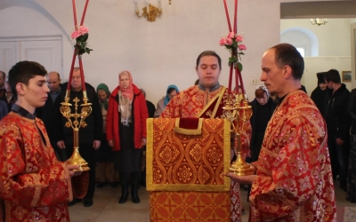 Неделя святых Жен-мироносиц