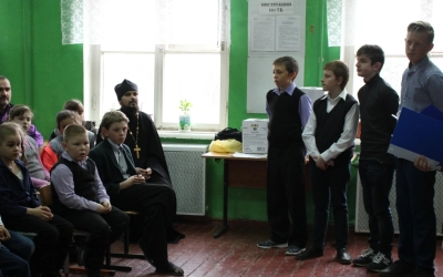 Пасхальная встреча со школьниками в деревне Касня