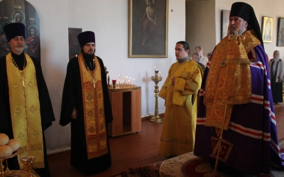 Всенощное бдение в никольском приделе