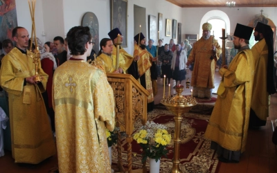 Всенощное бдение в никольском приделе