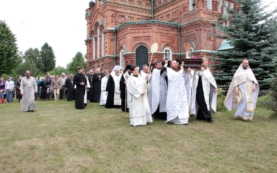 Отпевание архимандрита Аркадия (Недосекова)