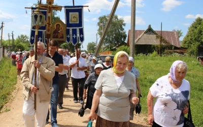 Закладка капсулы и первого камня