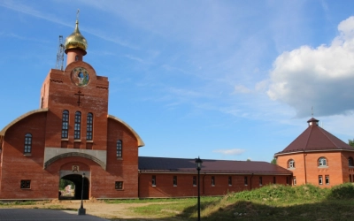 Губернатор в Спасо-Богородицком монастыре
