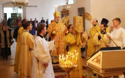 Божественная литургия Архиерейским чином