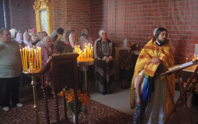 Литургия в храме свв. Петра и Пала г. Вязьмы