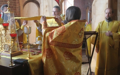 Литургия в храме свв. Петра и Пала г. Вязьмы