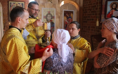 Литургия в храме свв. Петра и Пала г. Вязьмы