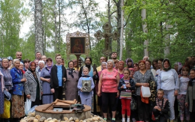 Праздничный молебен на Святом источнике