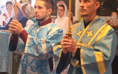 икона Божией Матери Троеручица