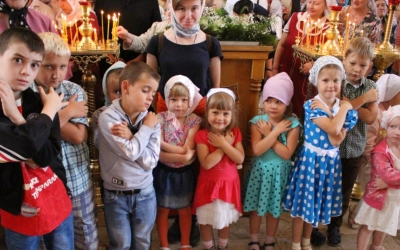 Праздничная Божественная литургия