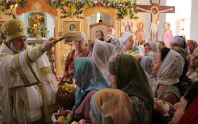 Праздничная Божественная литургия