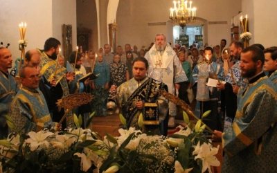 Погребение Плащаницы Пресвятой Богородицы