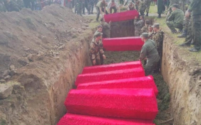 Перезахоронение останков советских воинов