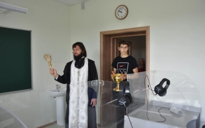 освящение нового корпуса школы «Феникс»