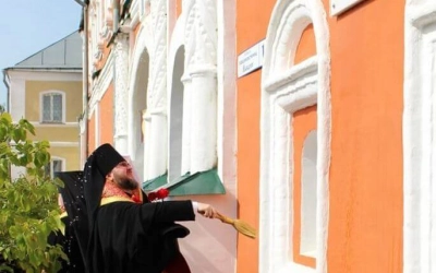 Паломники из г. Гагарин приняли участие в Божественной литургии в Свято-Троицком кафедральном соборе