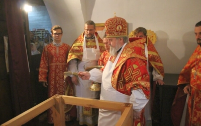 освящение престола Казанского храма города Гагарин в честь Священноисповедника Владимира Хираско