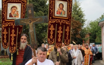 освящение престола Казанского храма города Гагарин в честь Священноисповедника Владимира Хираско