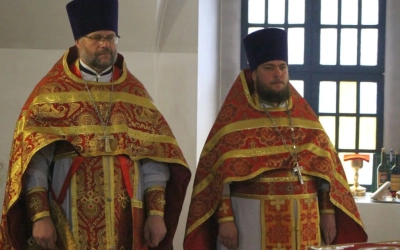 освящение престола Казанского храма города Гагарин в честь Священноисповедника Владимира Хираско