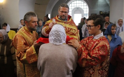 освящение престола Казанского храма города Гагарин в честь Священноисповедника Владимира Хираско