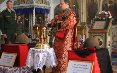Епископ Сергий отслужил литию по воинам павшим в Великой Отечественной войне