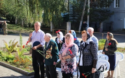 Епископ Сергий отслужил литию по воинам павшим в Великой Отечественной войне