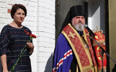 Епископ Сергий отслужил литию по воинам павшим в Великой Отечественной войне