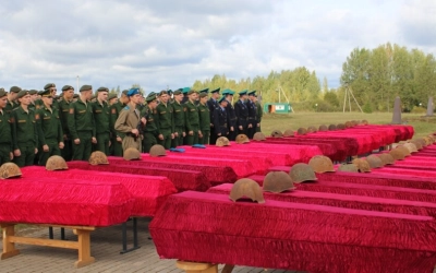 Епископ Сергий принял участие в церемонии перезахоронения красноармейцев