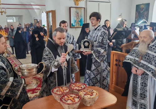 Епископ Вяземский и Гагаринский Алексий совершил Литургию Преждеосвященных Даров в Иоанно-Предтеченском монастыре