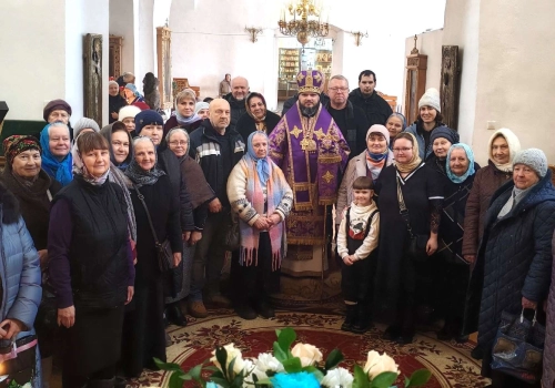 Вяземский архипастырь совершил Божественную литургию в субботу 1-й седмицы Великого поста