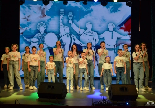 Благочинный Сафоновского округа принял участие в открытии Года единства народов России