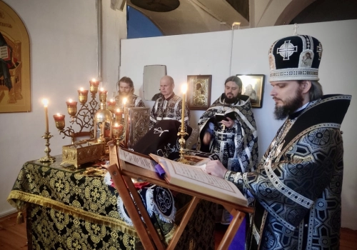 Литургия Преждеосвященных Даров в кафедральном соборе г. Вязьмы