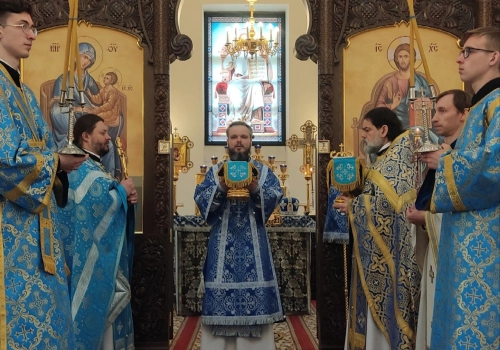 7 апреля 2026 г. епископ Вяземский и Гагаринский Алексий совершил богослужение в храме Благовещенском Соборе города Гагарин.