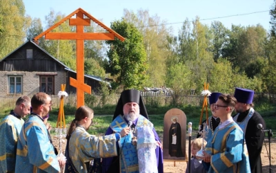 Преосвященный Сергий совершил чин освящения закладного камня в основание нового храма