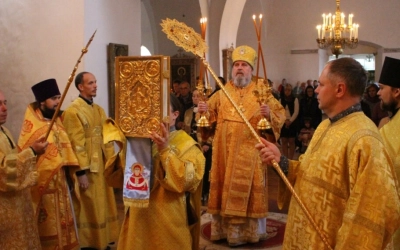 В Неделю 17-ю по Пятидесятнице епископ Сергий совершил Божественную литургию