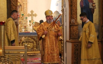 В Неделю 17-ю по Пятидесятнице епископ Сергий совершил Божественную литургию