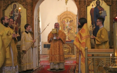 В Неделю 17-ю по Пятидесятнице епископ Сергий совершил Божественную литургию