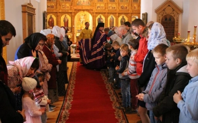 В Неделю 17-ю по Пятидесятнице епископ Сергий совершил Божественную литургию