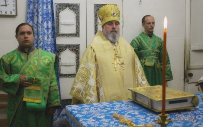 Божественная литургия в Свято-Троицком кафедральном соборе, в день памяти прпп. Сергия и Германа Вал