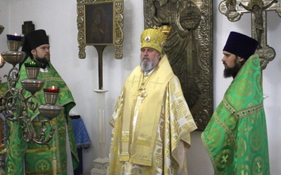 Божественная литургия в Свято-Троицком кафедральном соборе, в день памяти прпп. Сергия и Германа Вал