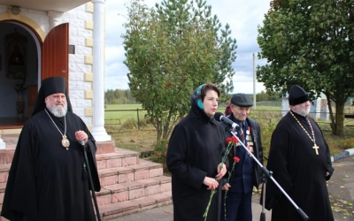 Епископ Сергий освятил мемориальную доску, увековечивающую память о военных музыкантах